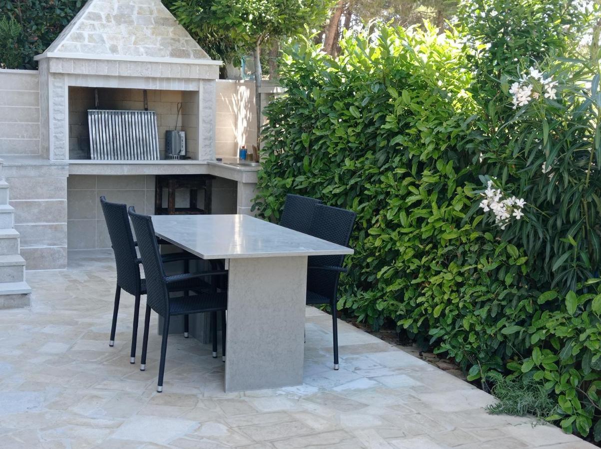 Studio Apartment With Pool Pula Extérieur photo